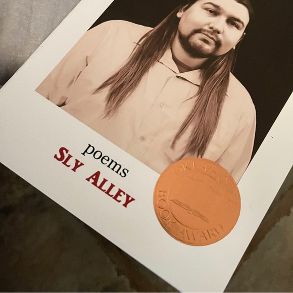 Book: "Strong Medicine" By Sly Alley. Poems. Oklahoma Book Award. 46 pag… - Picture 3 of 6